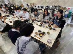 260209【写真】授業の風景93（１年「家庭基礎」、調理実習②（和食）） (6).JPGのサムネイル画像