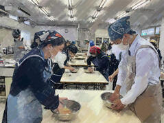 260423【写真】授業の風景⑤（２年「生活科学」、スイートポテトとラングドシャ） (4).JPGのサムネイル画像