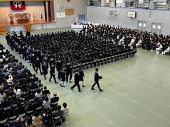 260408【写真】第81回入学式 (1).JPGのサムネイル画像