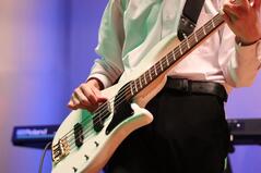 240617【写真】軽音楽部活動報告（春季学芸祭　軽音楽部公演「春雨ロック」） (2).JPGのサムネイル画像
