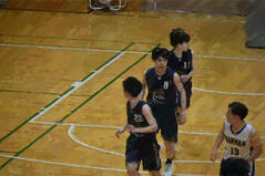 250504【写真】男子バスケットボール部（第80回大阪高等学校総合体育大会（vs阪南）） (2).JPGのサムネイル画像