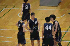 250504【写真】男子バスケットボール部（第80回大阪高等学校総合体育大会（vs阪南）） (3).JPGのサムネイル画像