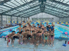 251023【写真】水泳部活動報告（神戸大学体験会（卒業生に声を掛けてもらいました！）） (2).JPGのサムネイル画像