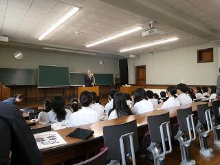 講演の様子.jpg