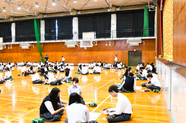 https://www.osaka-c.ed.jp/blog/kanaoka/52th/0ac0dc9117698d21f450ddd07a414cf1.jpg