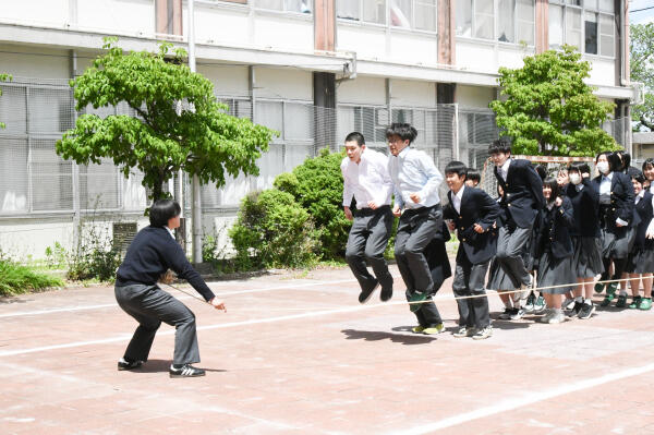 大縄跳び-2.jpg