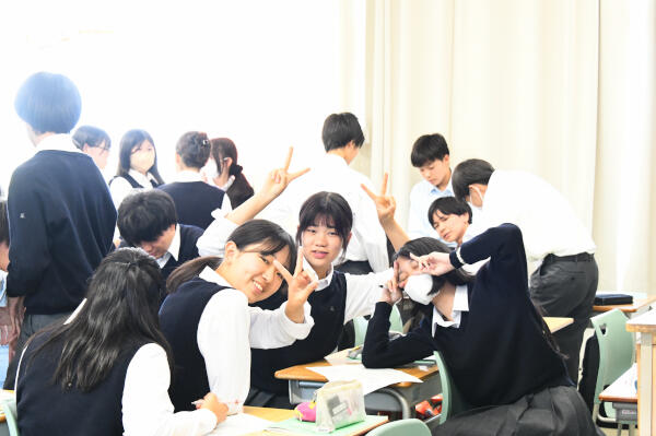 https://www.osaka-c.ed.jp/blog/kanaoka/52th/LHR-1.jpg