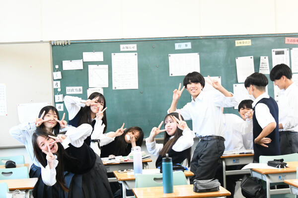 https://www.osaka-c.ed.jp/blog/kanaoka/52th/LHR-2.jpg