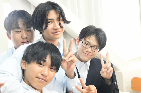 https://www.osaka-c.ed.jp/blog/kanaoka/52th/LHR-3.jpg