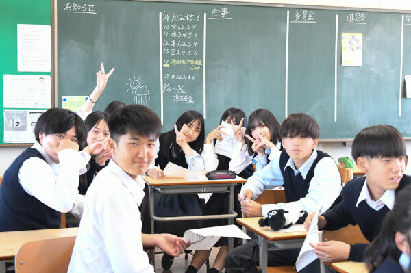 https://www.osaka-c.ed.jp/blog/kanaoka/52th/LHR-6.jpg