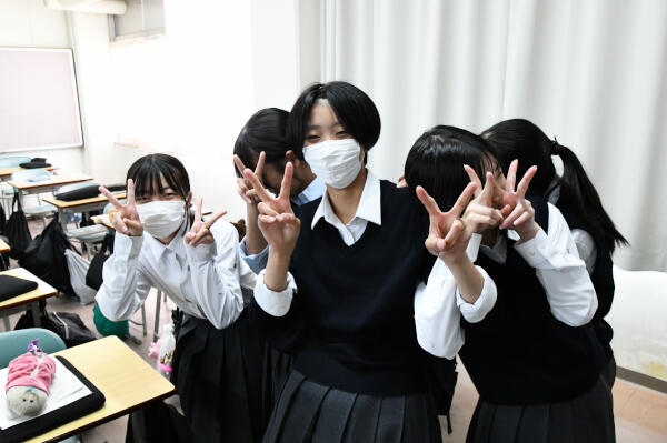https://www.osaka-c.ed.jp/blog/kanaoka/52th/af67c474536c9fe019dfd86799f283c3.jpg