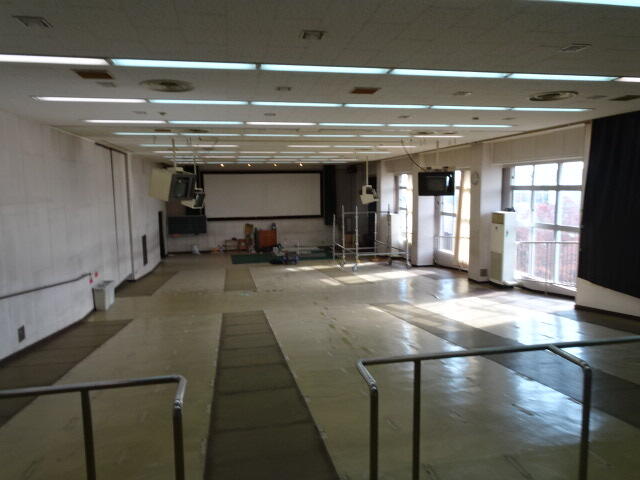 視聴覚教室_①２ (3).JPG