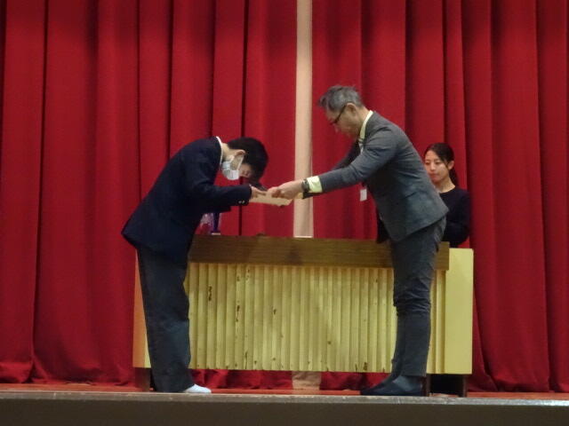 R7_2学期終業式 (8).JPG