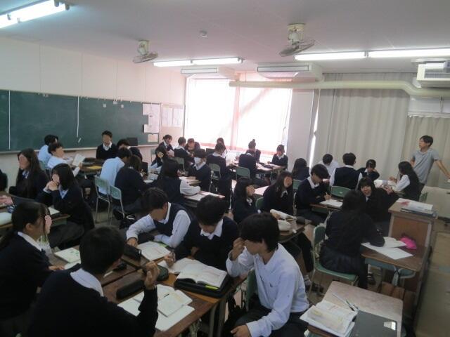 1030_授業見学_数学２ (3).JPG