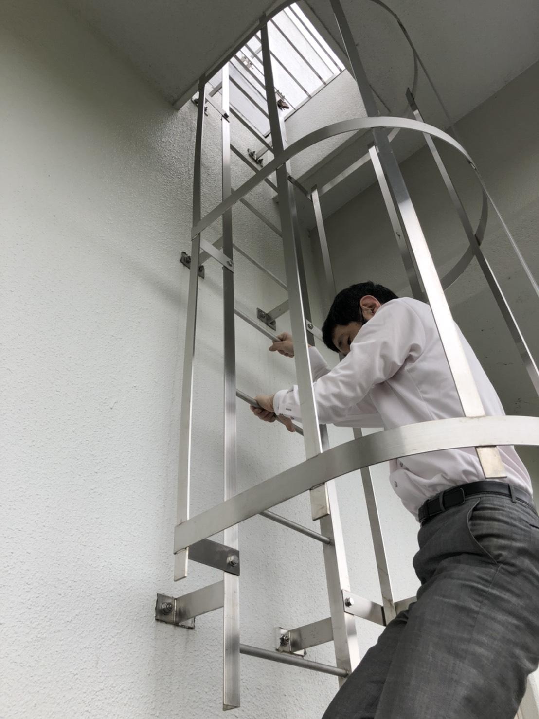 体育館屋上清掃 大雨対策 校長ブログ 体育館屋上清掃 大雨対策 校長ブログ