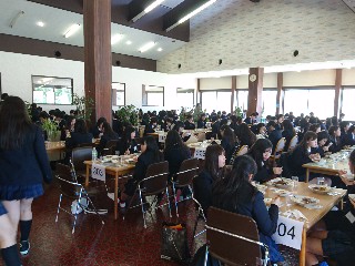 白樺の丘、昼食１