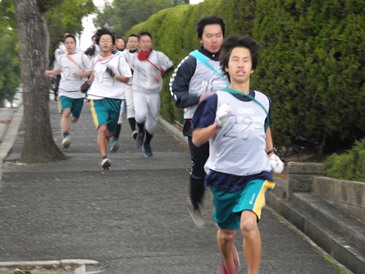 部対抗駅伝男子スタート.JPG