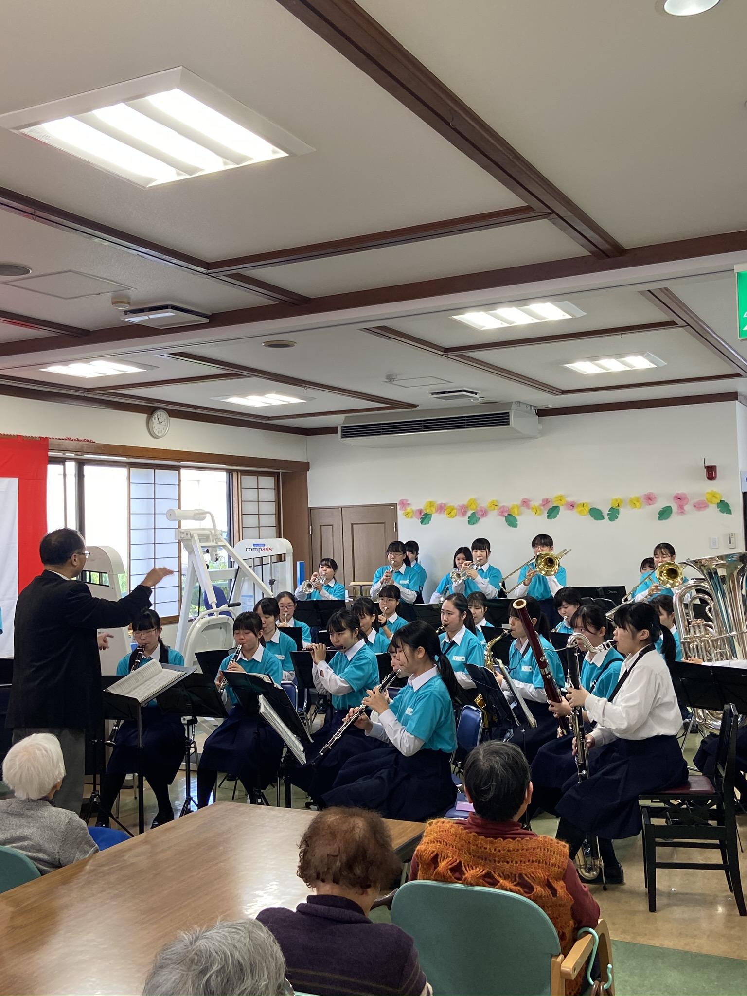 https://www.osaka-c.ed.jp/blog/korigaoka/brs/7360B205-EAA1-4B94-BDFD-D02167952CFA.jpeg