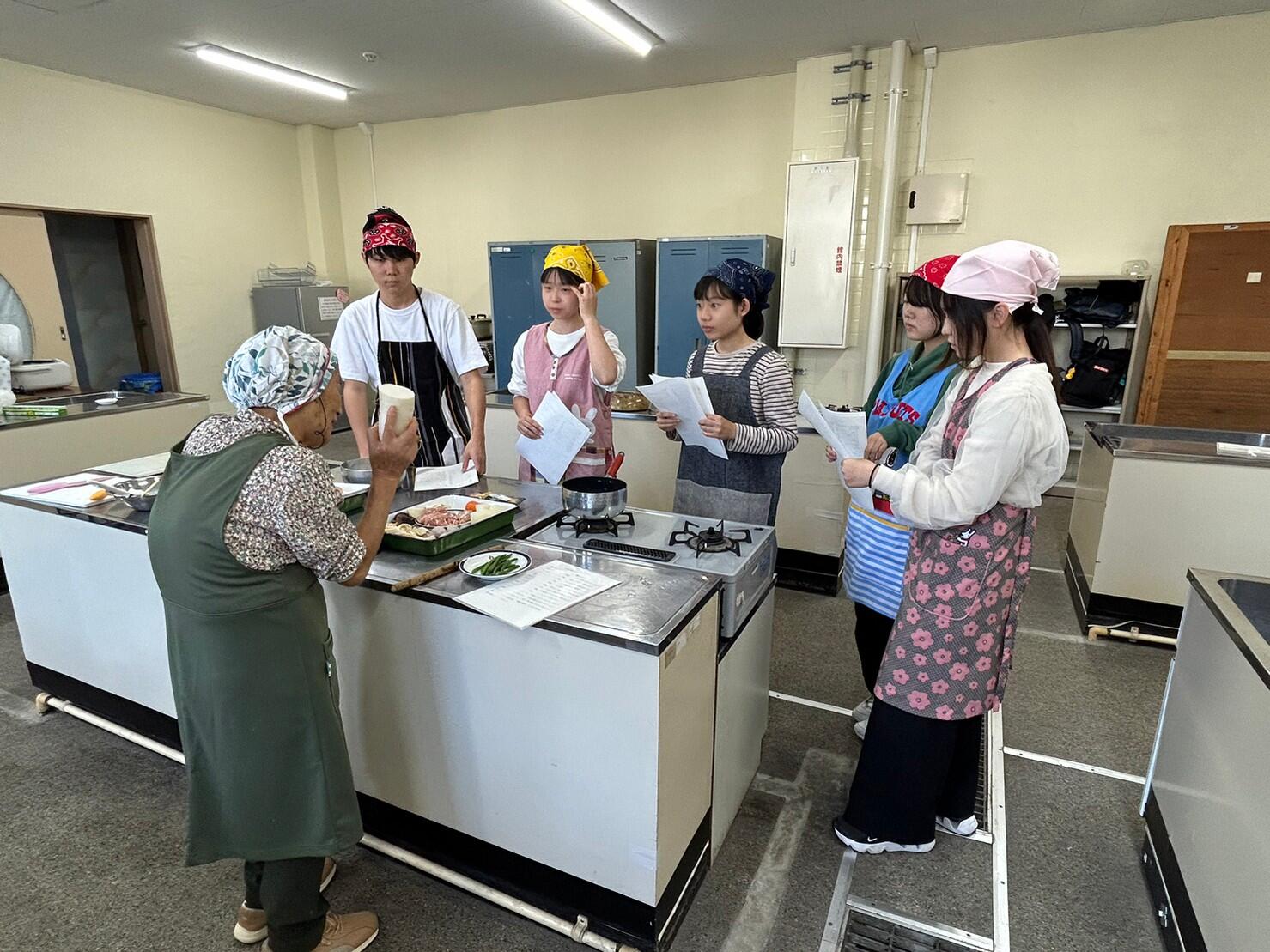 https://www.osaka-c.ed.jp/blog/makino/highschool/1697691562711.jpg