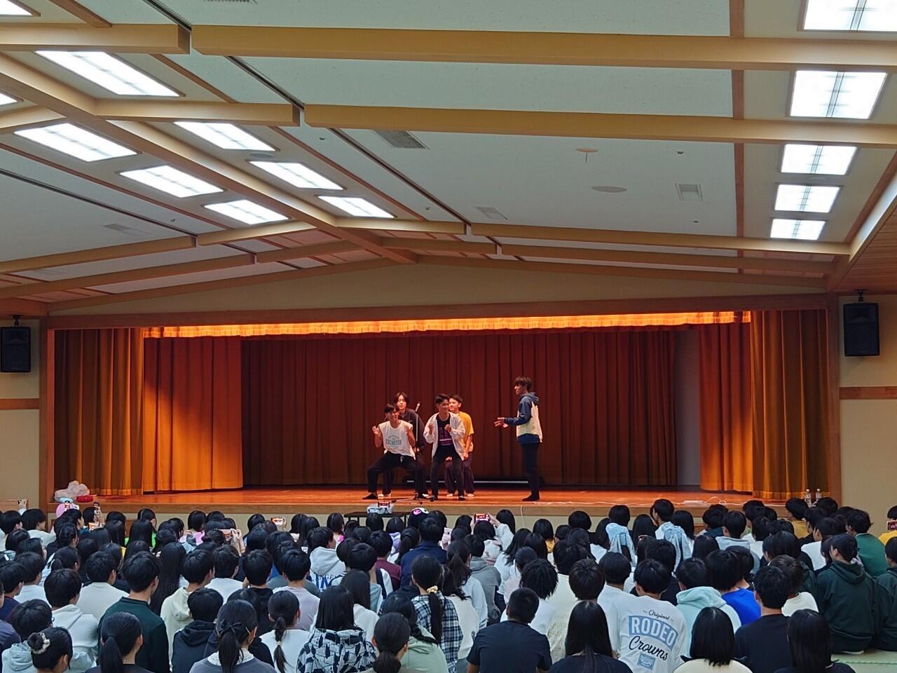 https://www.osaka-c.ed.jp/blog/makino/highschool/1697752872007.jpg