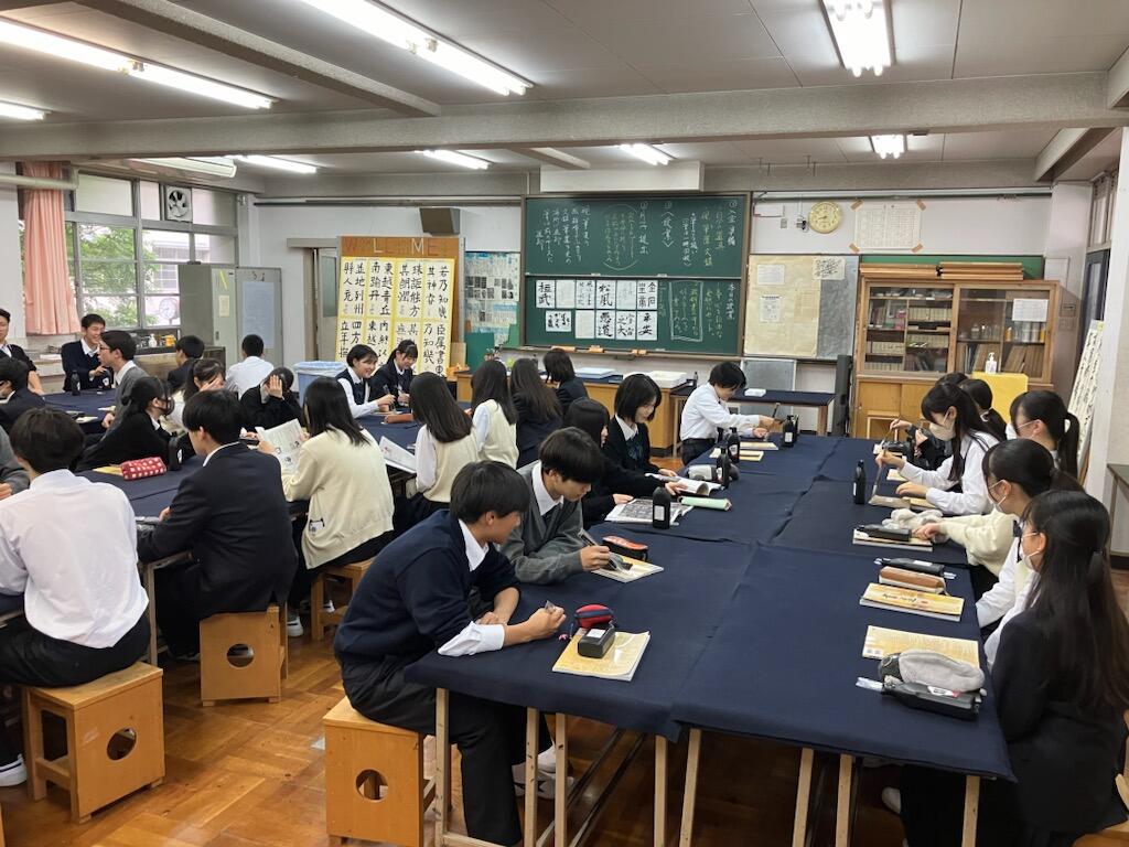 https://www.osaka-c.ed.jp/blog/makino/highschool/IMG_0281.jpg
