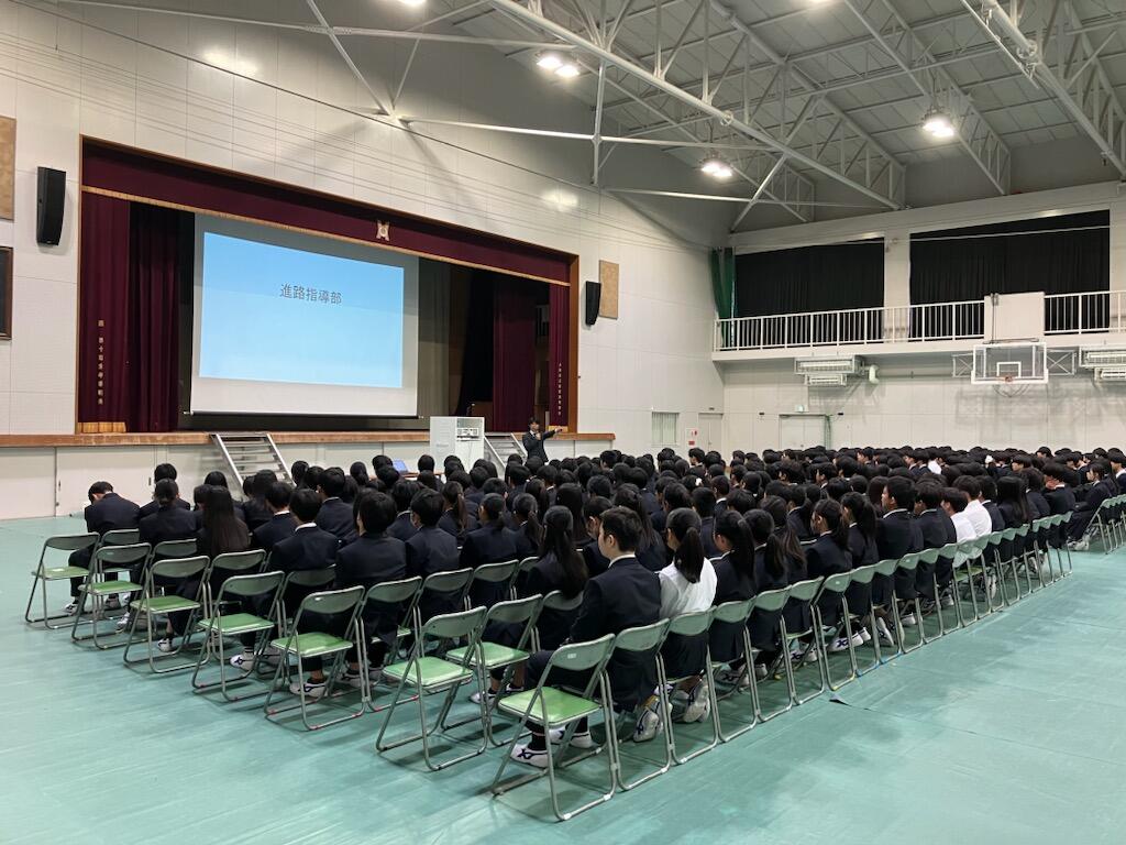 https://www.osaka-c.ed.jp/blog/makino/highschool/IMG_17.jpg