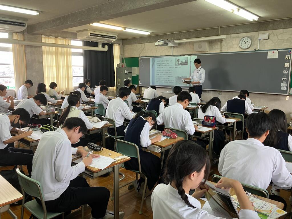 https://www.osaka-c.ed.jp/blog/makino/highschool/IMG_1880.jpg
