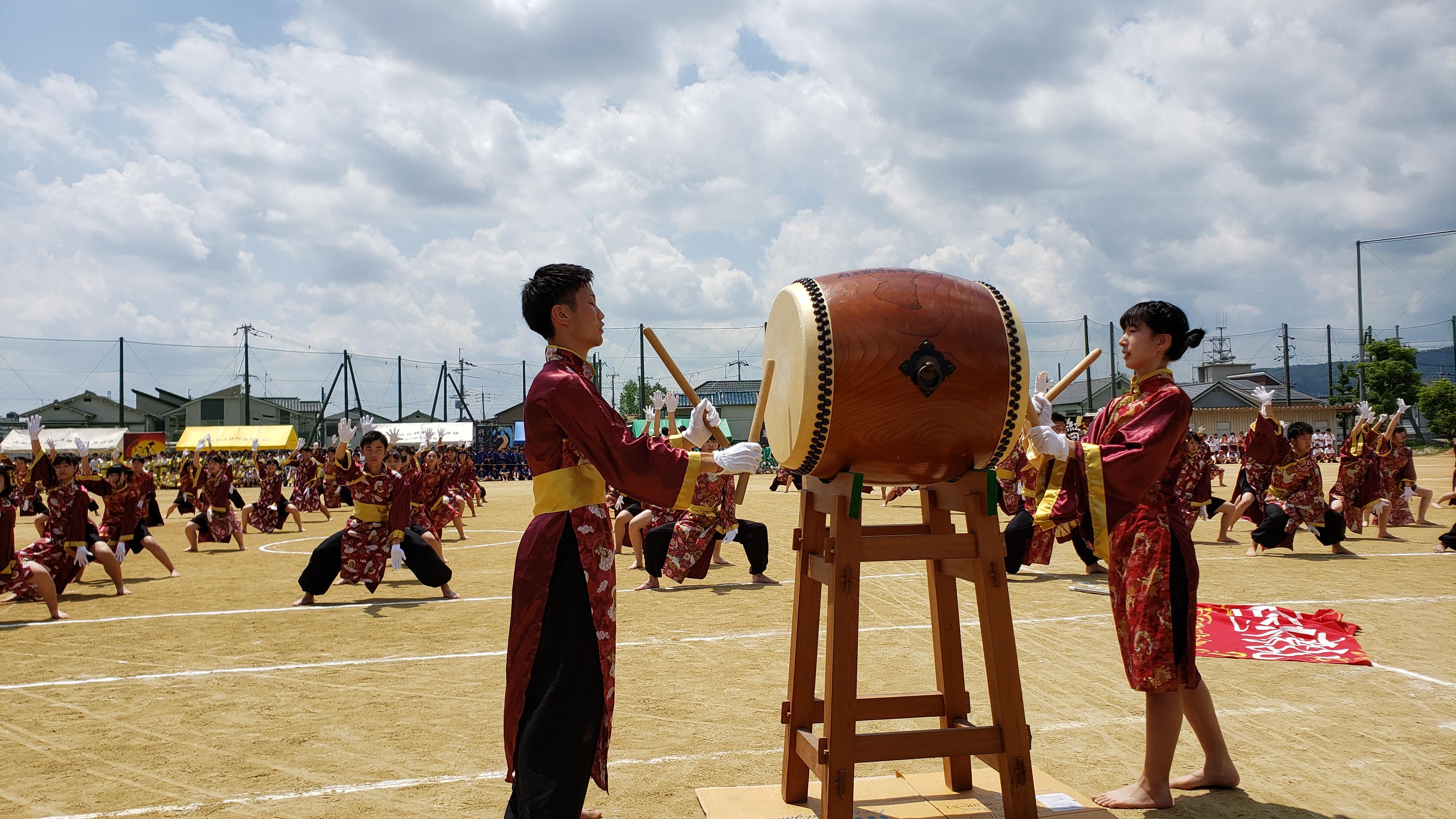 6月5日 水 応援合戦は体育祭の華 赤団 体育祭 牧野高校校長ブログ