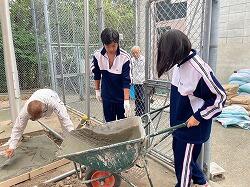 LINE_ALBUM_2024.10.01技能体験学習コンクリート_241008_26.jpg