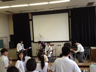 ４軽音１.jpg