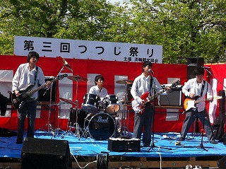 03.jpg