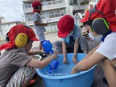 小１年９月水遊び1.jpg