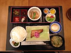 H27修学旅行 朝食.jpg