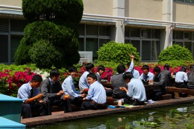 news050202.jpg