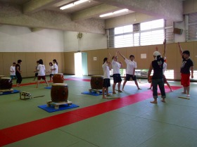news053004.jpg