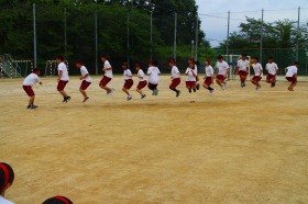 news060503.jpg