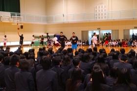 news27041001.jpg