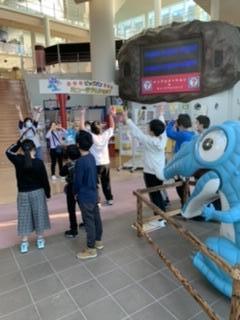 https://www.osaka-c.ed.jp/blog/namba-naniwa-s/report/0E8B736C-7AE1-4765-AD30-20C089E2AD54.jpeg