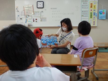 https://www.osaka-c.ed.jp/blog/namba-naniwa-s/report/DSCN0987.JPG_1.jpg
