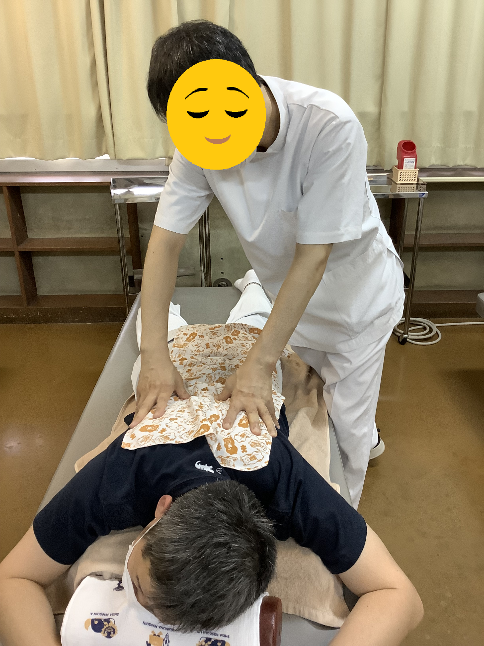 画像 背中のあん摩