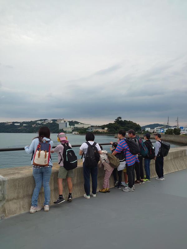 しばし海を眺める