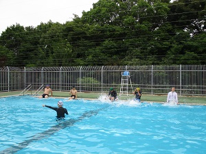 R3pool06.jpg