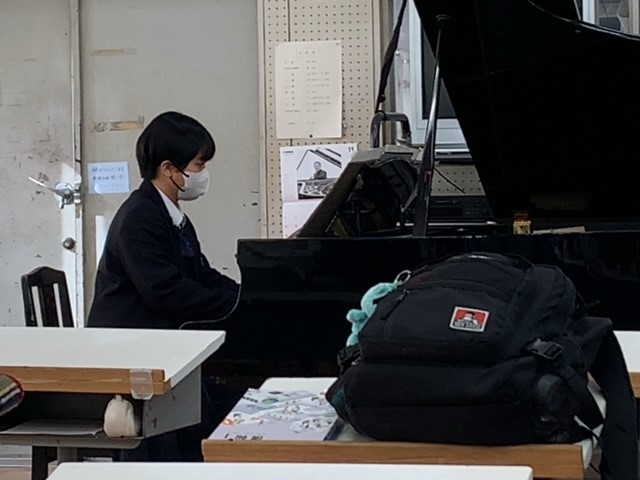 6ピアノ奏法中間発表会R051129