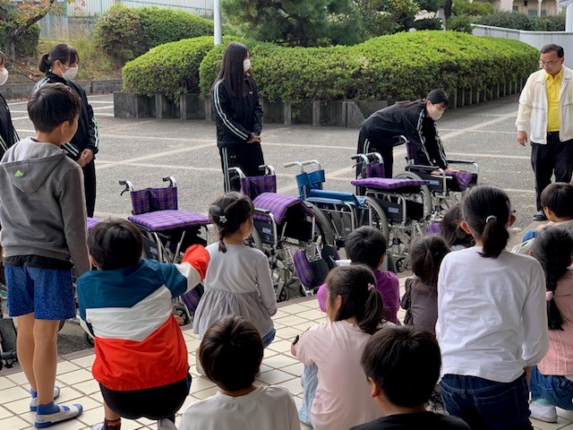 1はるみ小学校・介護福祉基礎R051030