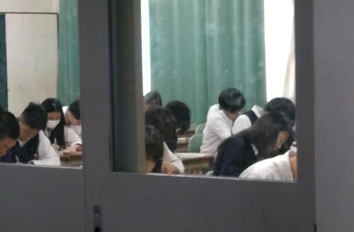 中間教室5.JPG