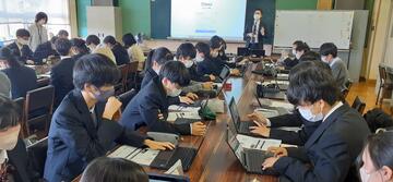 https://www.osaka-c.ed.jp/blog/sayama/press/20230510_1.jpg