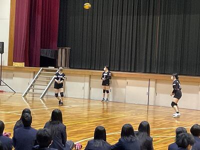 新入生歓迎会 (4).jpg