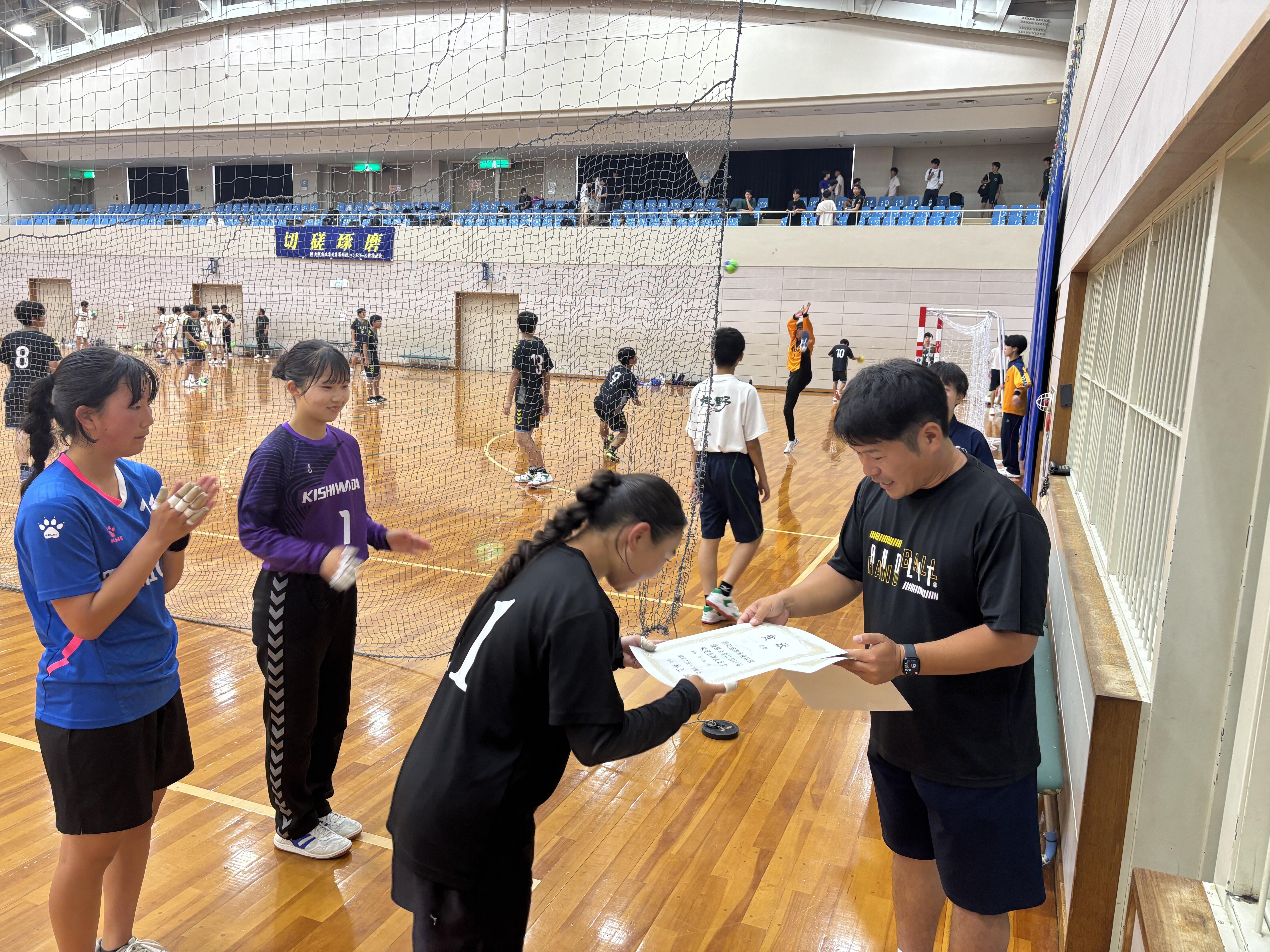 https://www.osaka-c.ed.jp/blog/semboku/club/IMG_1016.JPG