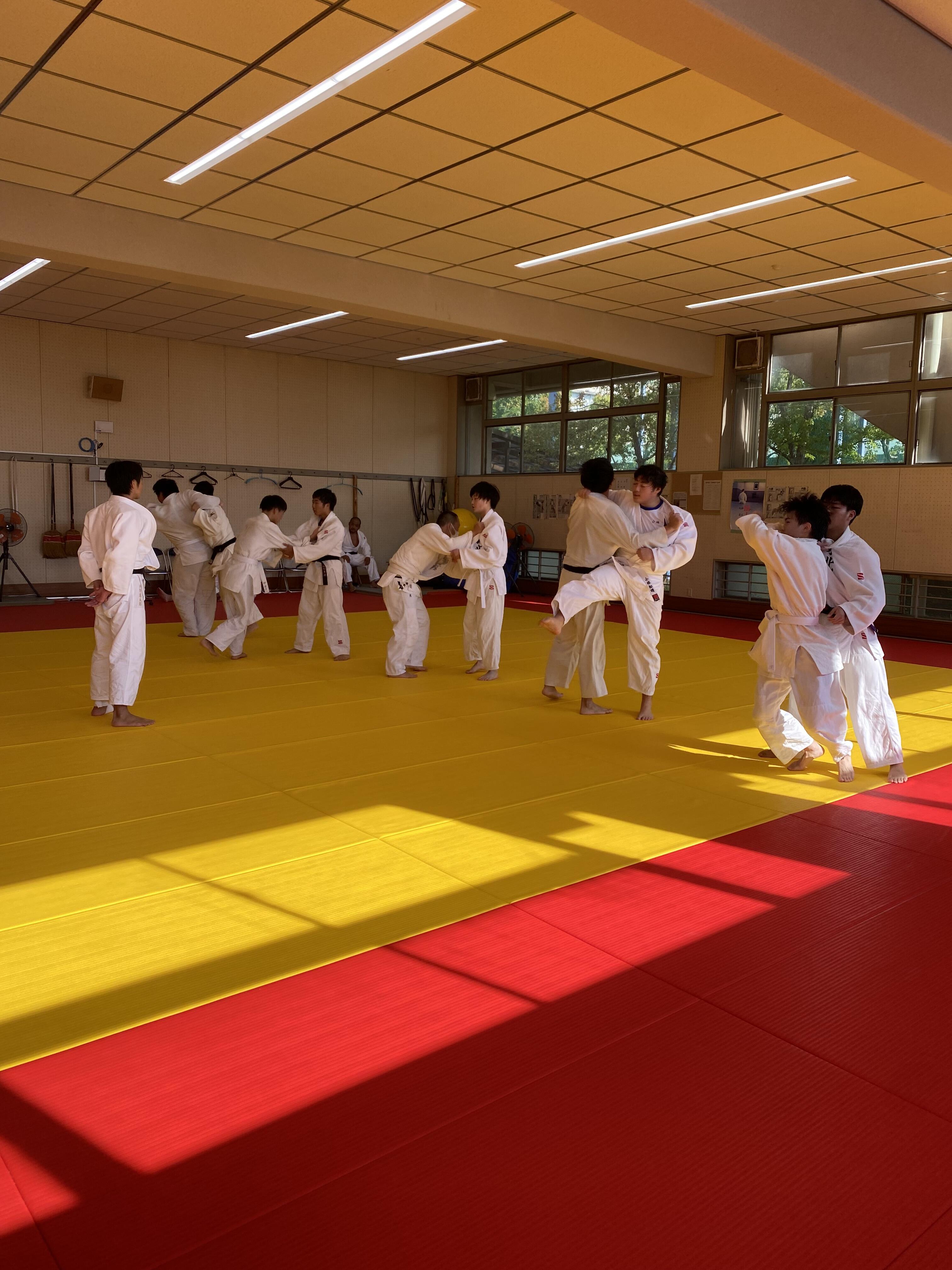 https://www.osaka-c.ed.jp/blog/semboku/club/IMG_9355.jpeg