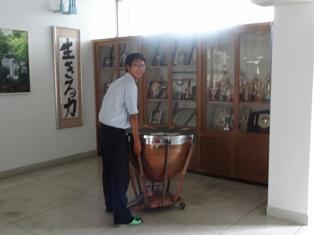 ティンパニ男子.jpg
